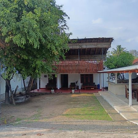 Docrid Hostel Weligama Exterior foto